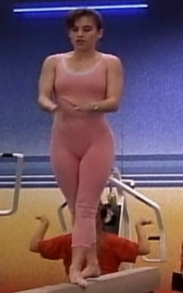 Kimberly Hart (Amy Jo Johnson) - Hentai Power Rangers